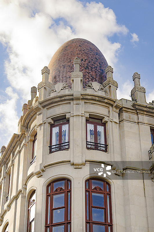 现代主义风格的公寓楼外观图片素材