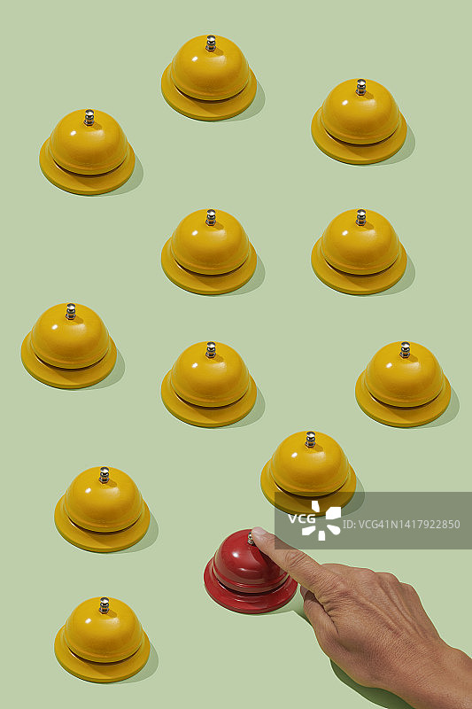 红色接待铃铛图片素材