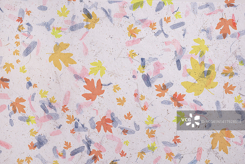 带有叶子纹理的桑葚纸图片素材