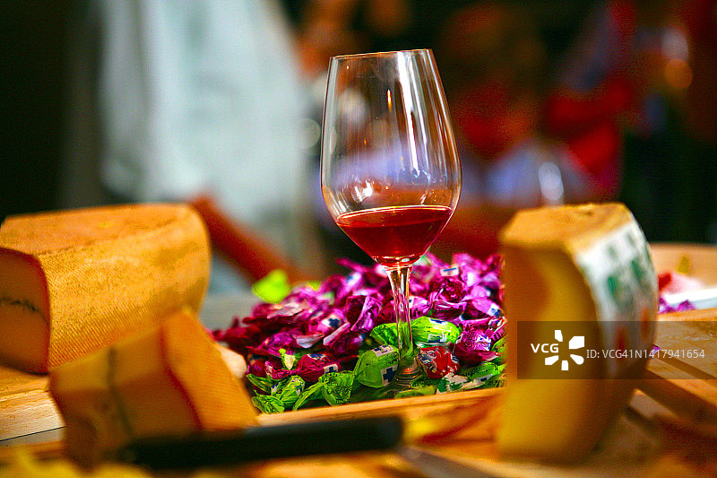 一杯红酒图片素材
