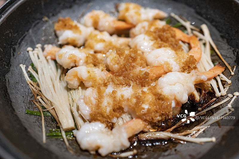中国传统美食蒜蓉烤虾图片素材