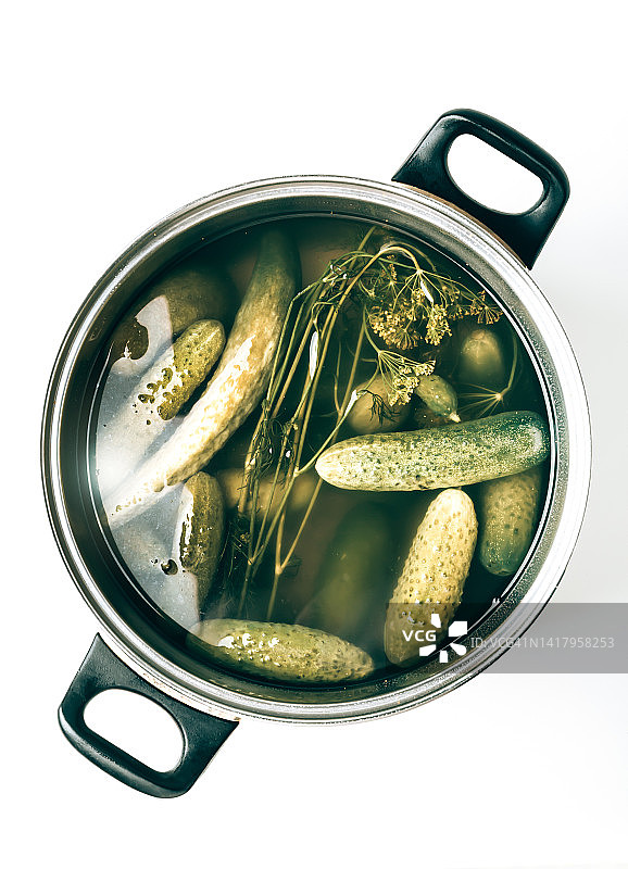 碗里的腌黄瓜图片素材