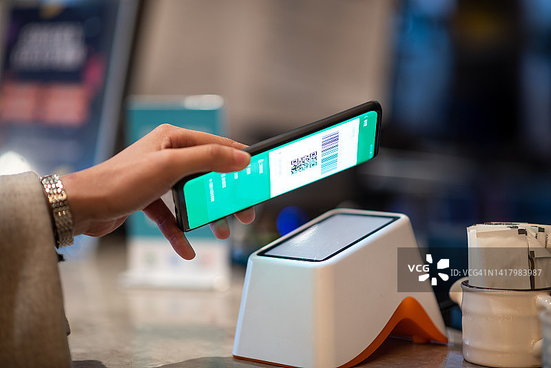 使用手机支付图片素材