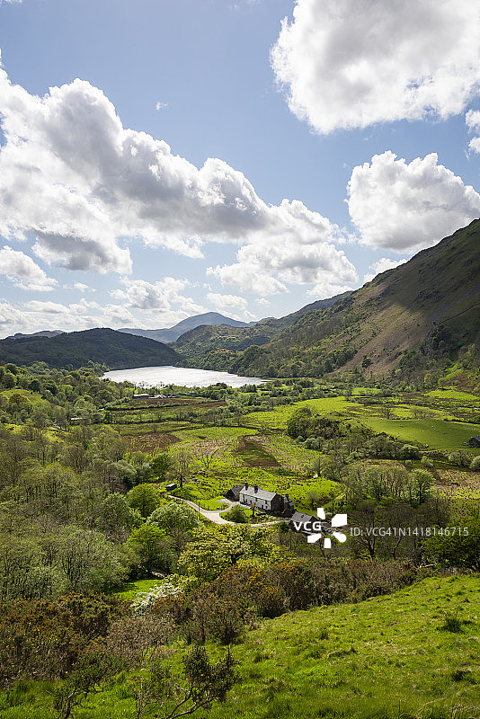 北威尔士斯诺多尼亚国家公园南特格温南特美景图片素材