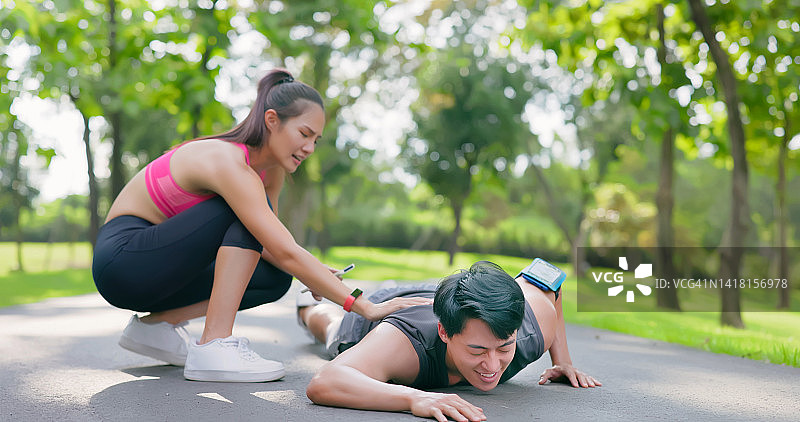 亚洲运动情侣健身图片素材