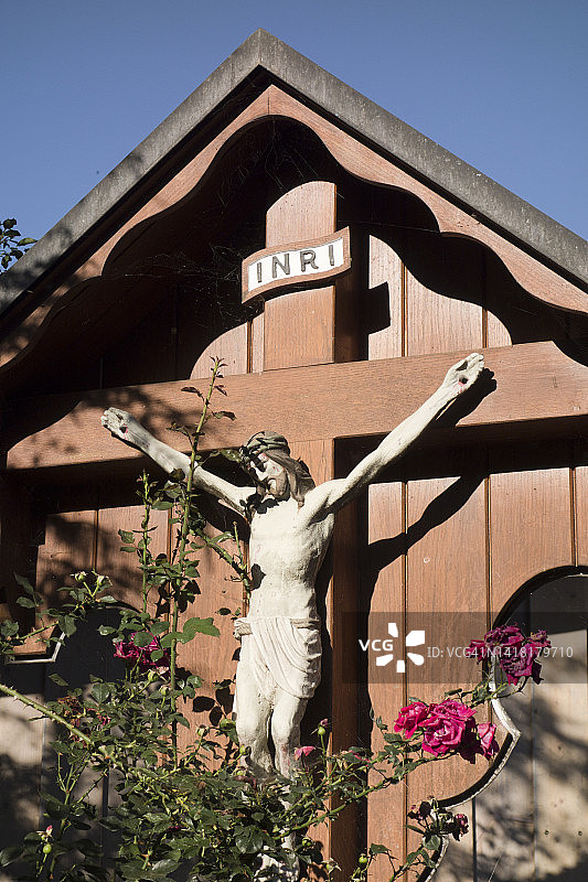 十字架上的耶稣图片素材