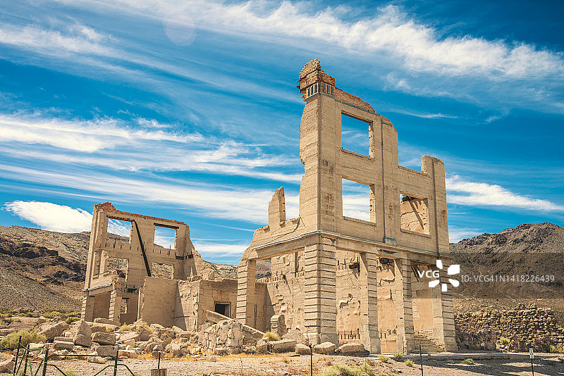 石英流纹岩鬼镇图片素材