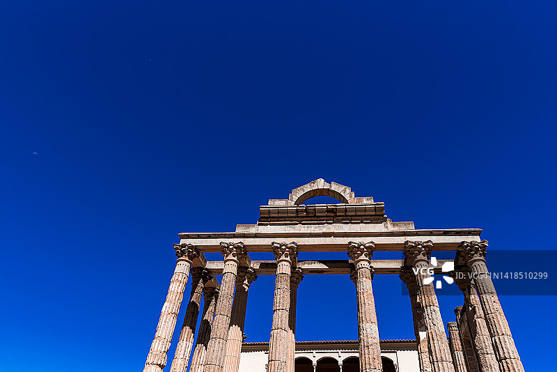 西班牙埃斯特雷马杜拉梅里达古罗马戴安娜神庙遗址图片素材