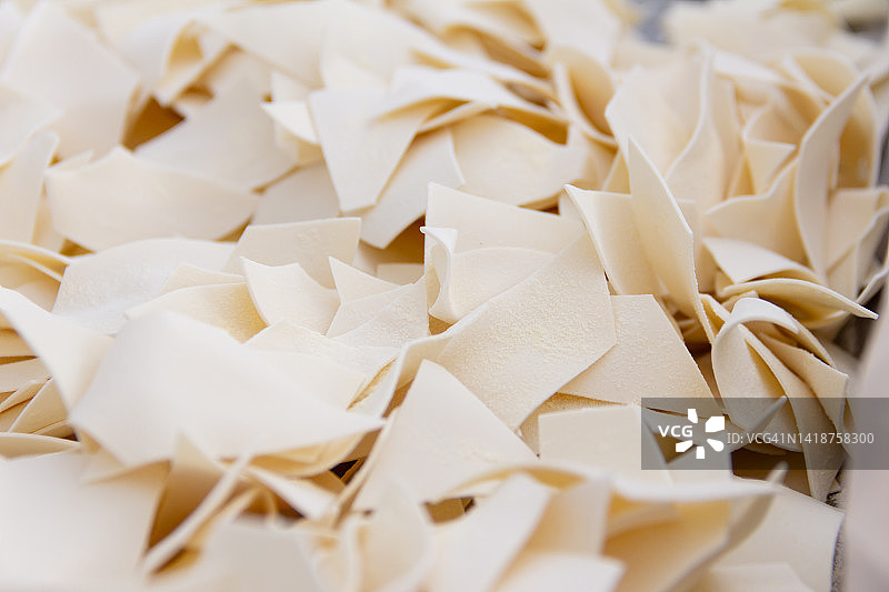 中华传统刀削面特写图片素材