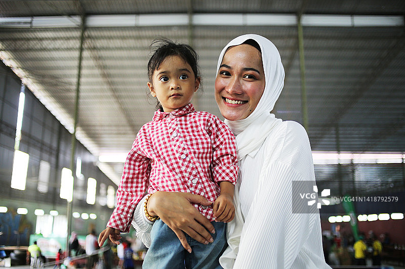 现代穆斯林群体图片素材