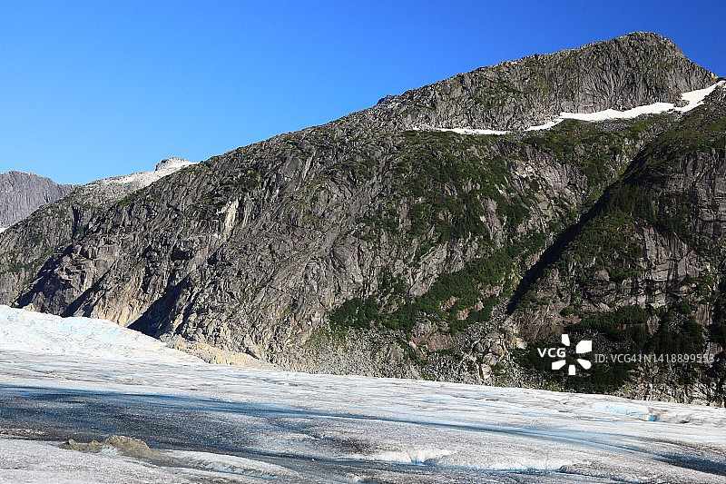 赫伯特冰川上的冰盖图片素材