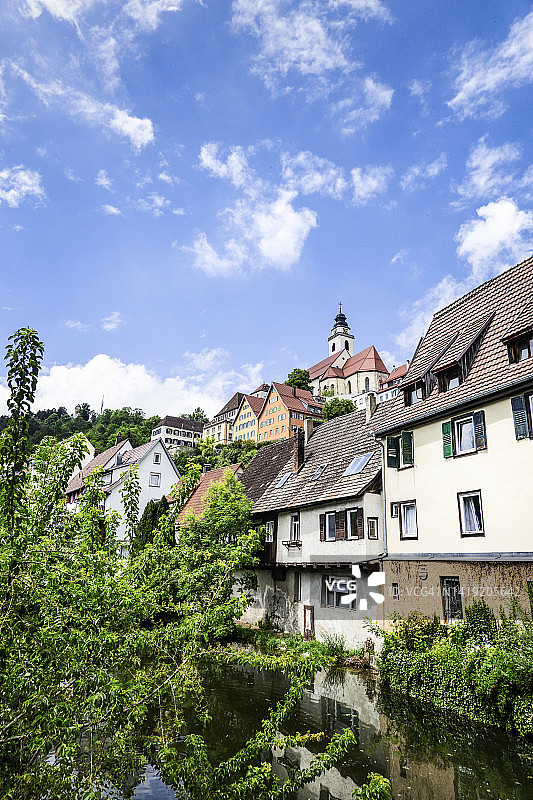 内卡河畔霍尔布小镇图片素材