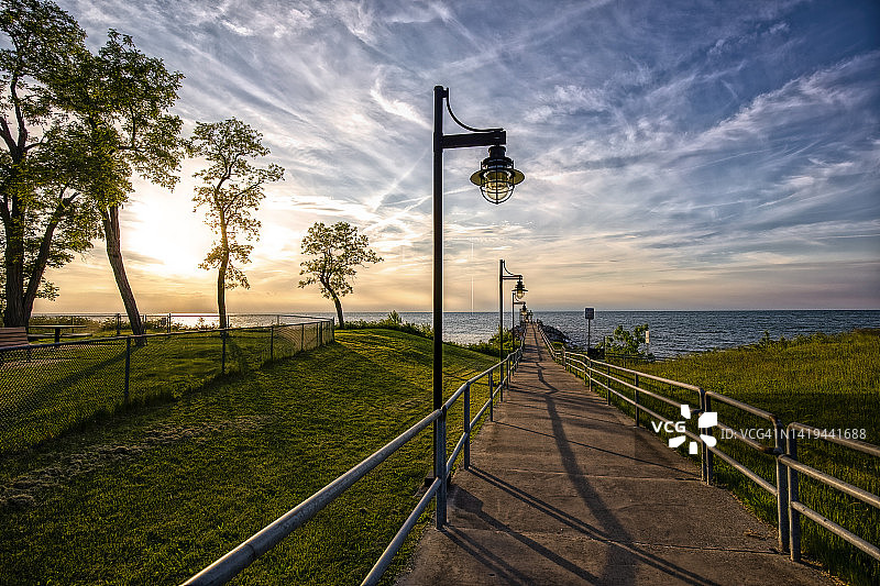 伊利湖日落图片素材