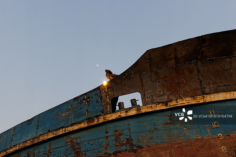 焊接工人图片素材