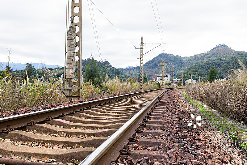 生锈的铁轨图片素材