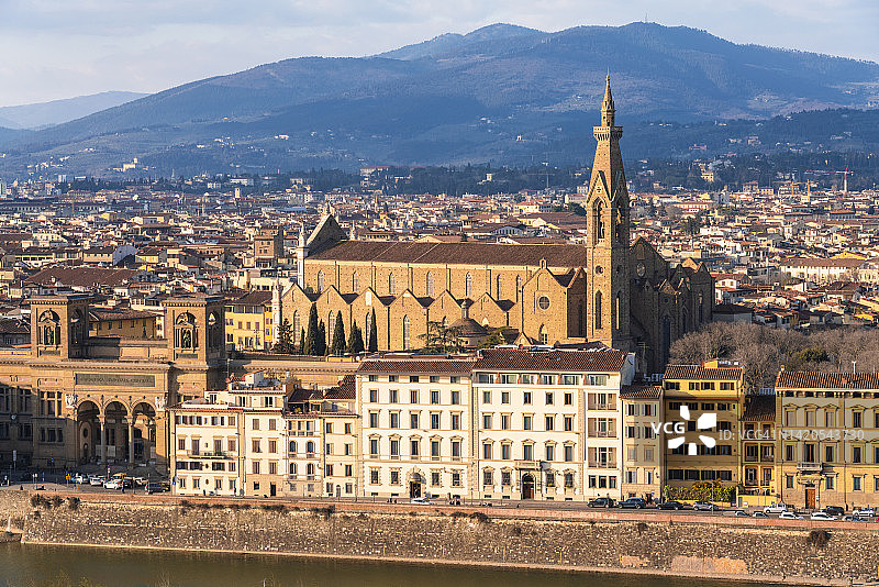 意大利托斯卡纳佛罗伦萨圣十字大教堂及周边建筑图片素材