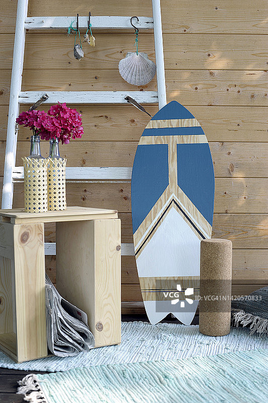 带滚轮的DIY木制平衡板图片素材