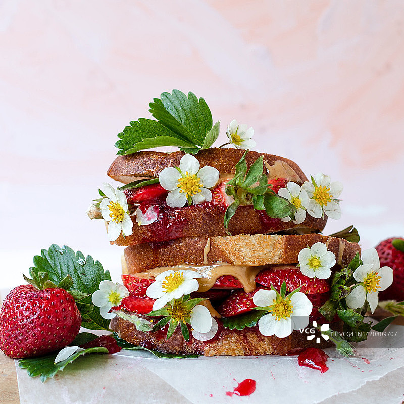 PB和草莓图片素材