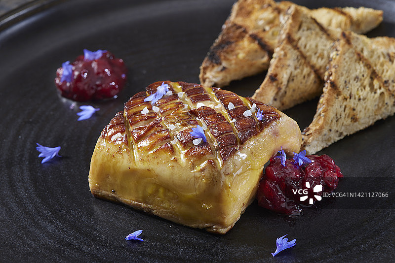 香煎鹅肝图片素材