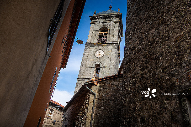 意大利托斯卡纳卢卡省巴尼迪卢卡利马山谷卡萨巴西亚纳图片素材