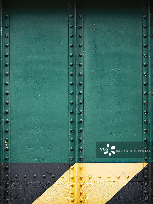 英国伦敦铁路桥的混凝土金属结构细节图片素材