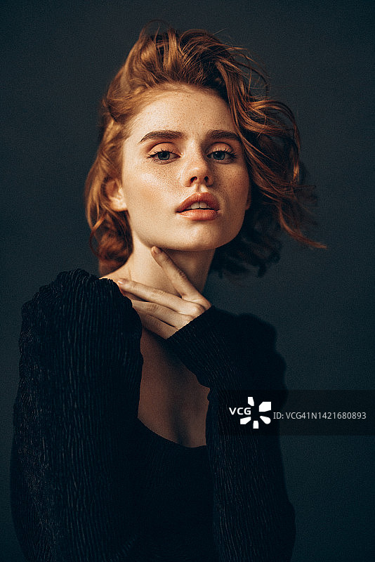 漂亮的女人图片素材