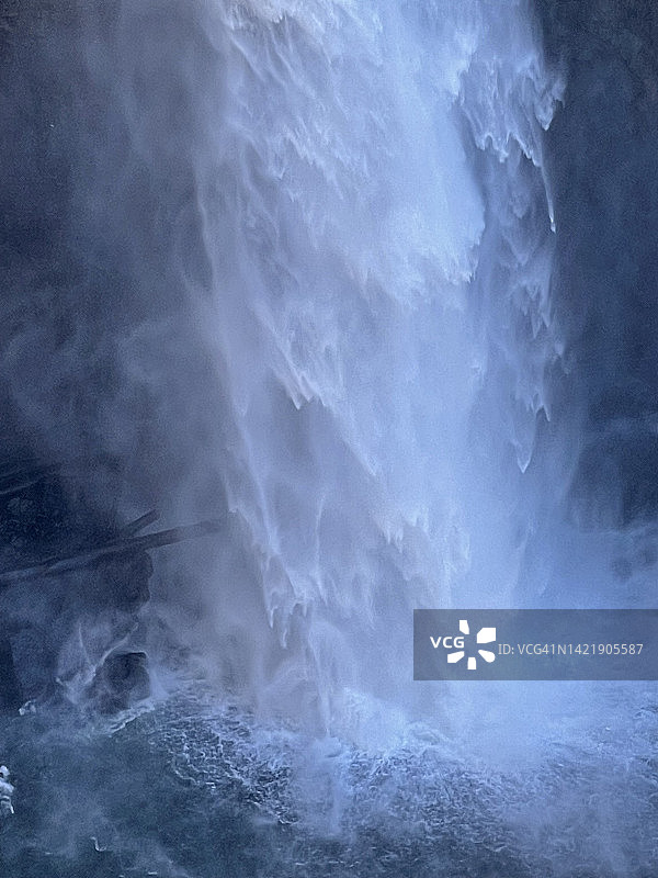 瀑布之怒图片素材