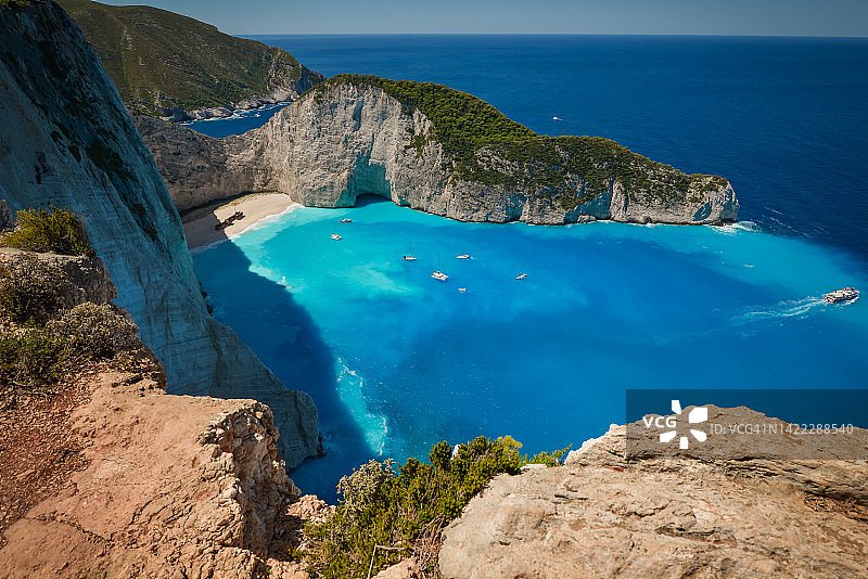 希腊扎金索斯岛纳瓦吉奥海滩全景图片素材