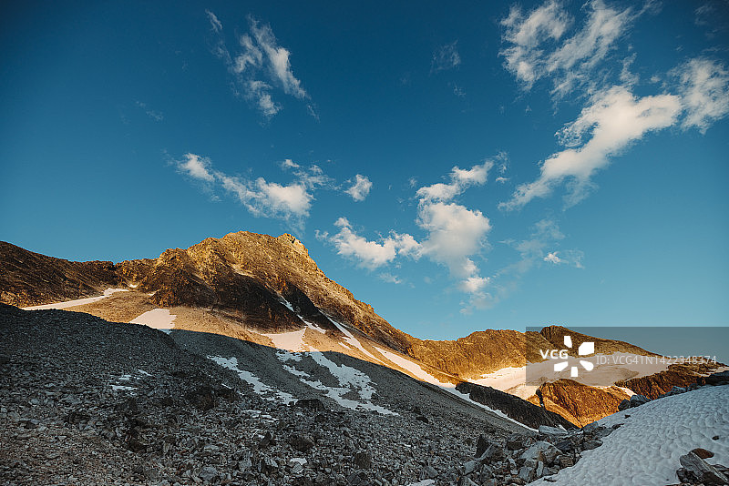 罗杰斯通道附近唐纳德山日落景色图片素材