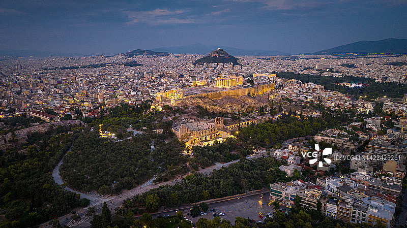 希腊雅典卫城黄昏鸟瞰图片素材