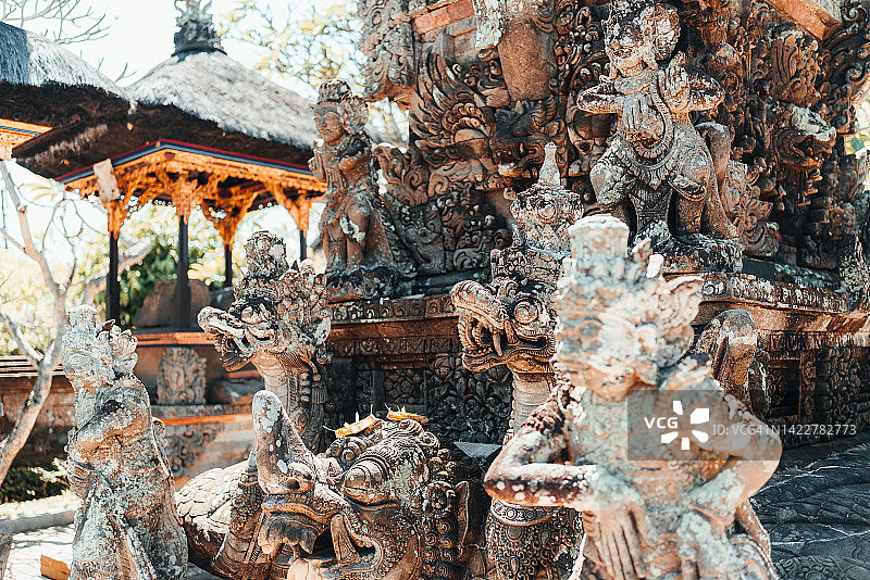 印度教寺庙中的典型雕塑图片素材