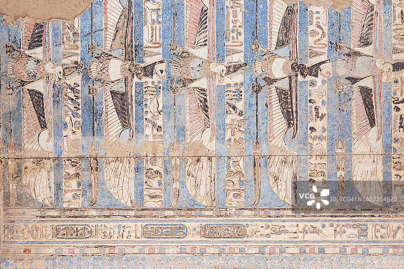 秃鹫在众神和国王的头上保护天空图片素材