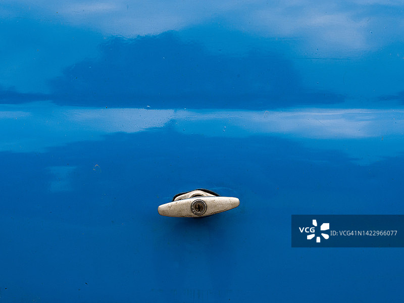 蓝色斯柯达1202复古汽车细节图片素材