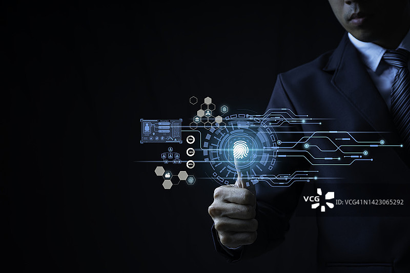 商人指纹扫描提供生物识别安全访问图片素材