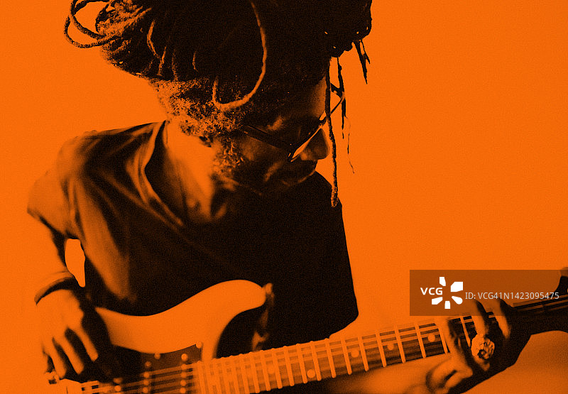 吉他演奏者图片素材