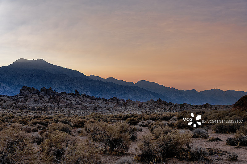 阿拉巴马山金色金属之夜图片素材