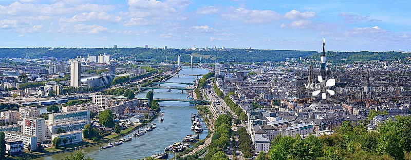 鲁昂天际线图片素材