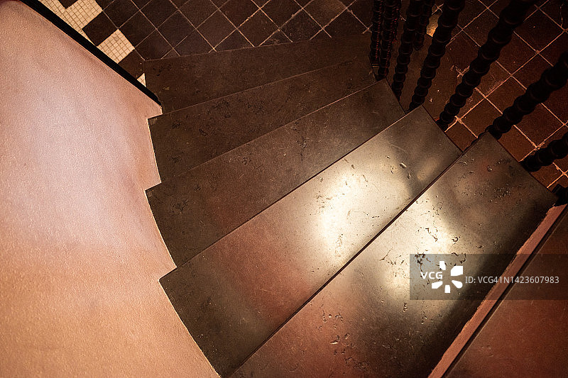 室内螺旋楼梯图片素材