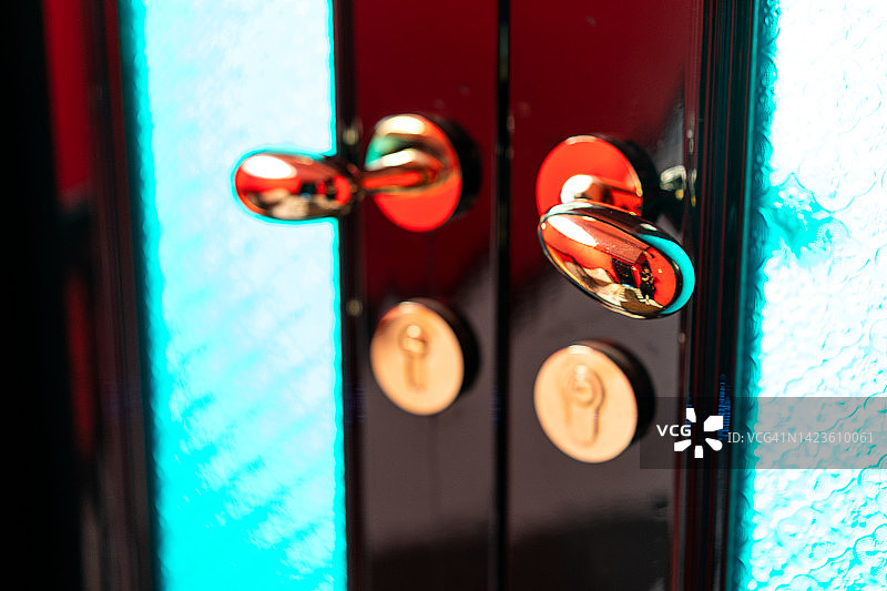 金色复古门把手图片素材