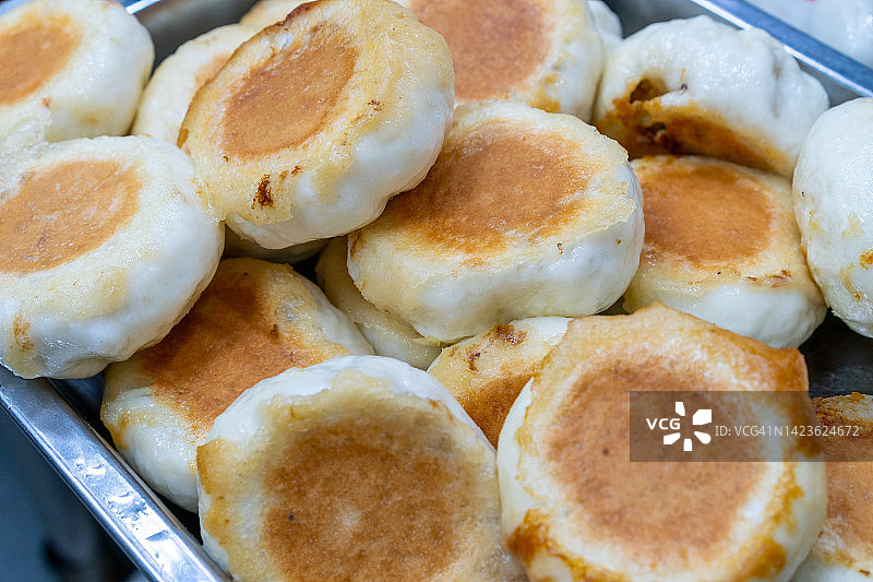 中国传统小吃油炸包子图片素材