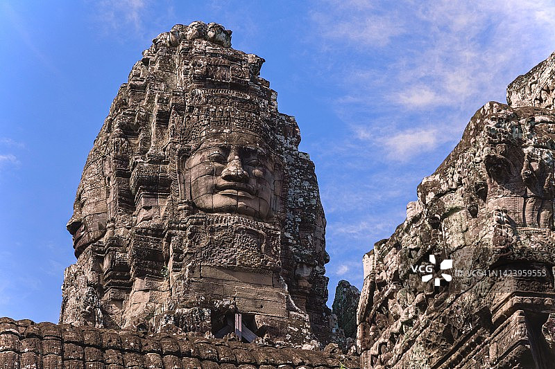 柬埔寨暹粒吴哥通王城的巴戎寺田园风光图片素材