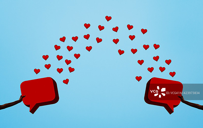 两个气泡消息之间传递的心形图片素材