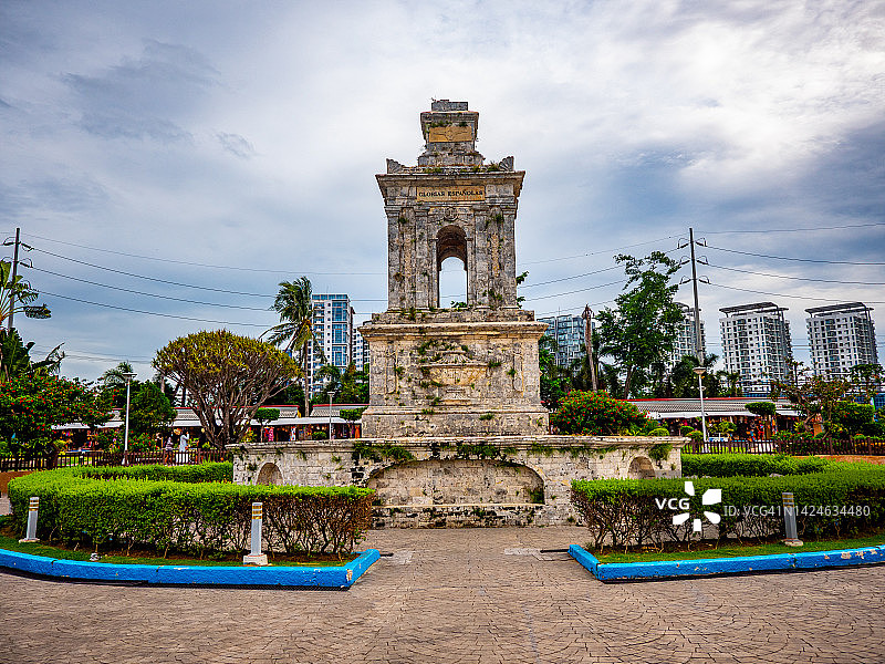 麦哲伦纪念碑，位于菲律宾宿雾的麦克坦神社图片素材