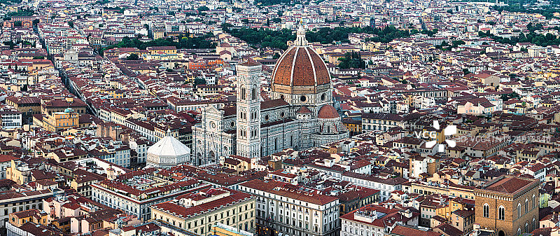 意大利佛罗伦萨主教座堂广场鸟瞰图片素材