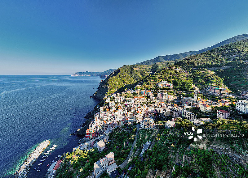 意大利利古里亚里奥马焦雷美丽城市航拍图片素材