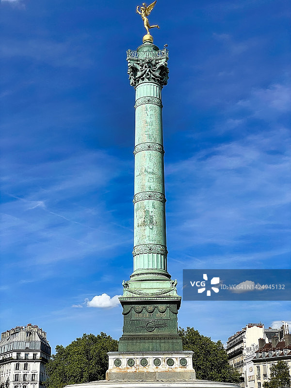 法国巴黎巴士底广场的七月圆柱图片素材