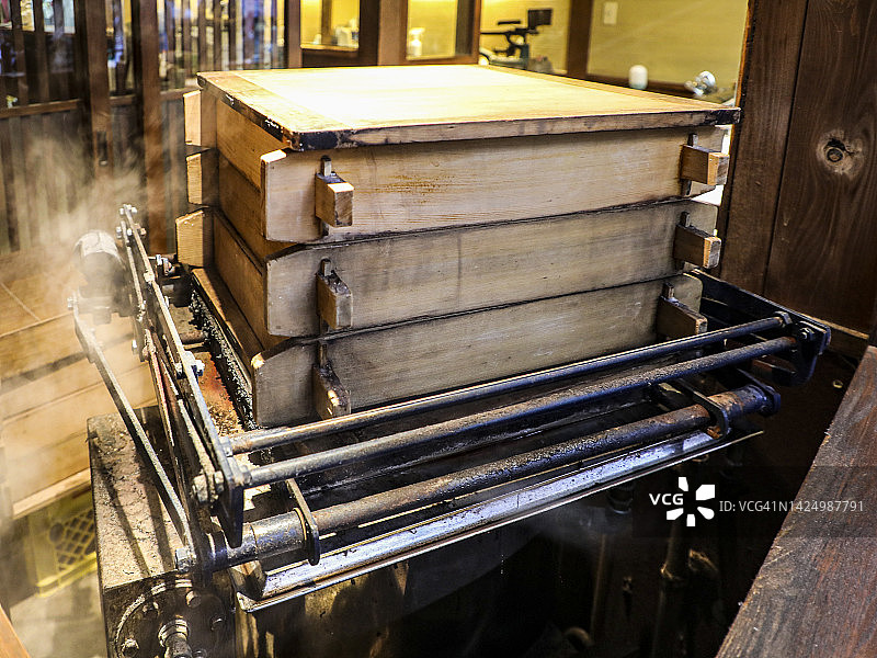 浅草路边商店的大型蒸笼图片素材