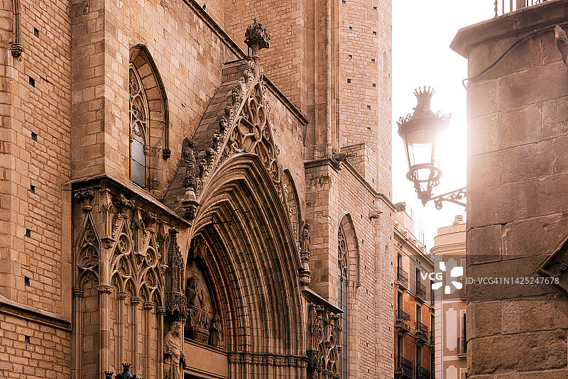 西班牙巴塞罗那圣玛利亚德尔马教堂图片素材