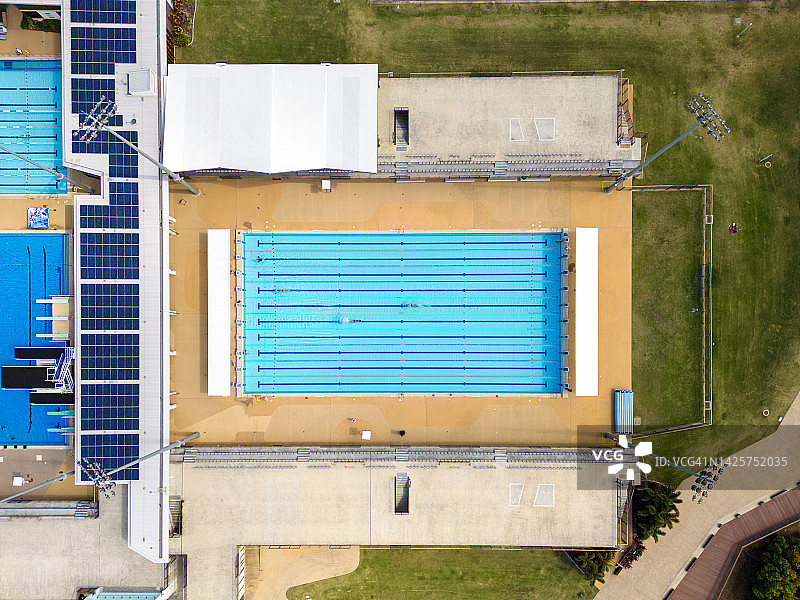 公共游泳池图片素材