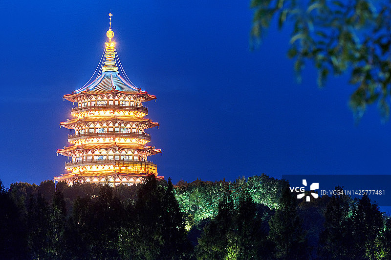 中国杭州雷峰塔图片素材
